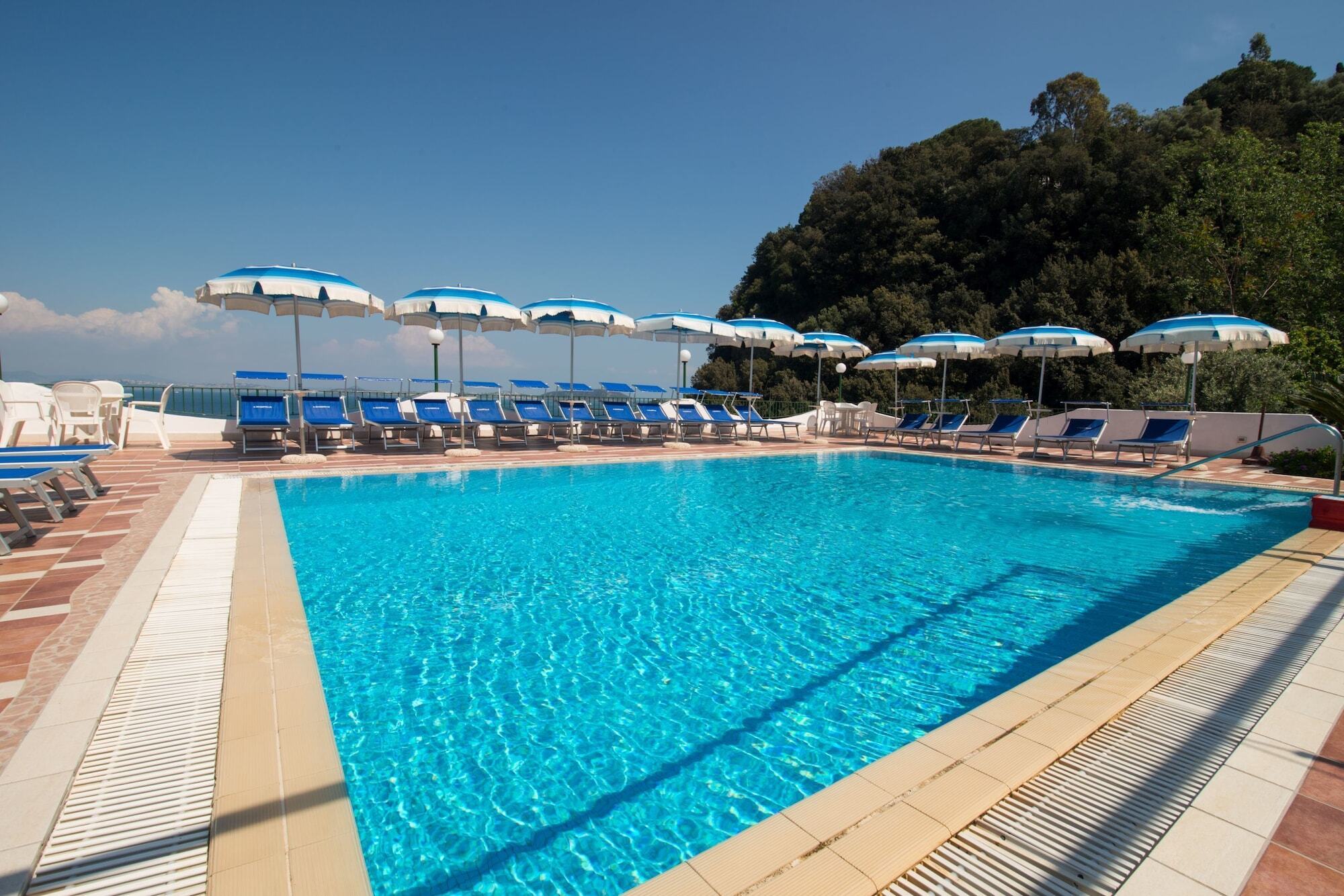 Hotel Bagnitiello Казамиччола-Терме Экстерьер фото